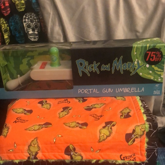 Rick and Morty portal gun umbrella - Picture 5 of 7